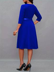 Women Neckline Dress with Belt 3/4 Sleeve